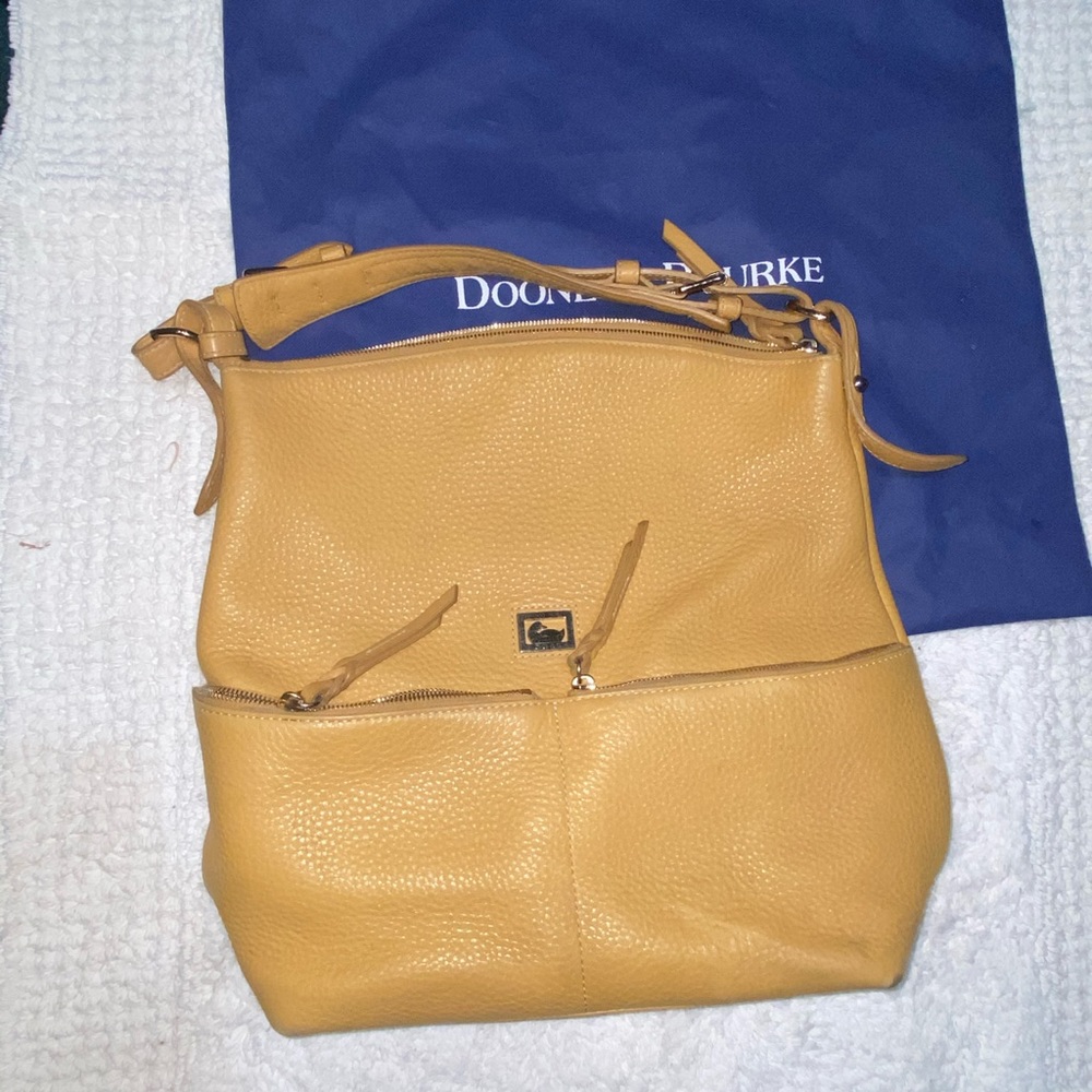 Dooney & Bourke Dillen Medium Zipper Pocket Sac